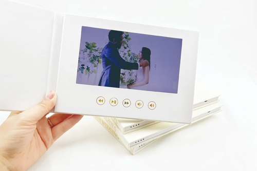 Ultime notizie aziendali su Che cos'è un video libro di nozze e perché è un must