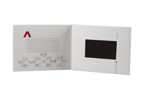 Buon prezzo 2016 più popolare souvenir 4.3 pollici video biglietto di auguri in carta artigianale, video brochure cosmetica, video libro con mangnet in linea