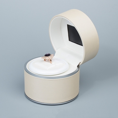 Bom preço. Caixa de anel portátil de LCD conveniente para casamento tela TFT de 2,4 polegadas on-line