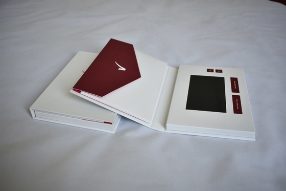Bon prix Brochure vidéo LCD à imprimerie personnalisée Convient avec poche intérieure pour cartes postales en ligne